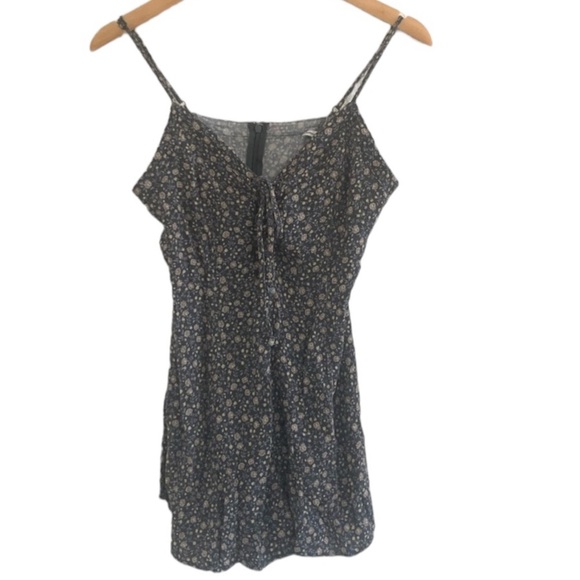 American Eagle Outfitters Pants - American Eagle | floral romper spaghetti strap shorts size medium